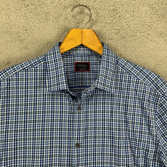 UNTUCKit Adult Mens Button Up Shirt XL Blue White Check Short Sleeve Nylon Blend
